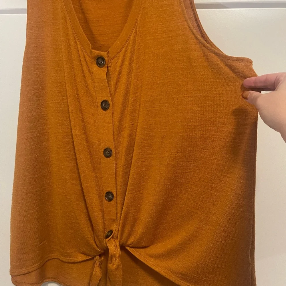 Ava & Viv Women's Sleeveless Tie-Front Tank Top - Rust - Picture 2 of 5